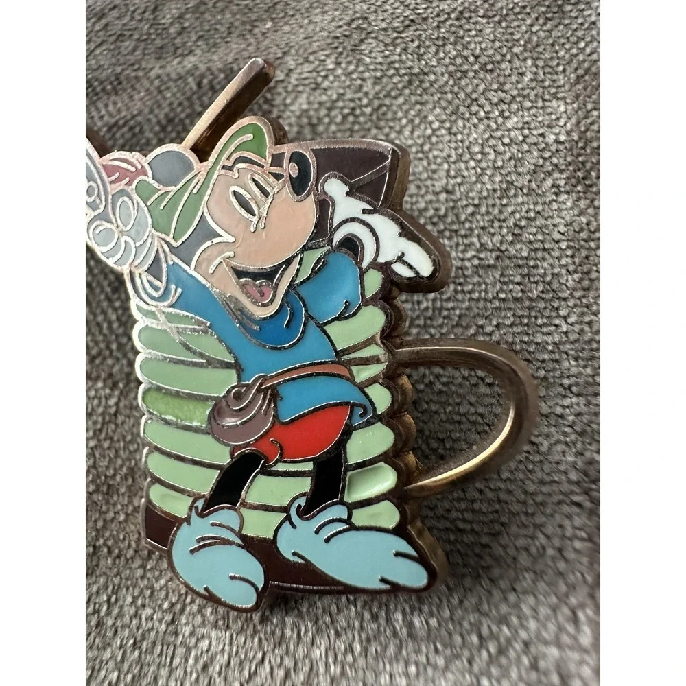 Disney Parks Mickey Mouse Brave Little Tailor Spool Enamel Trading Pin 2008
